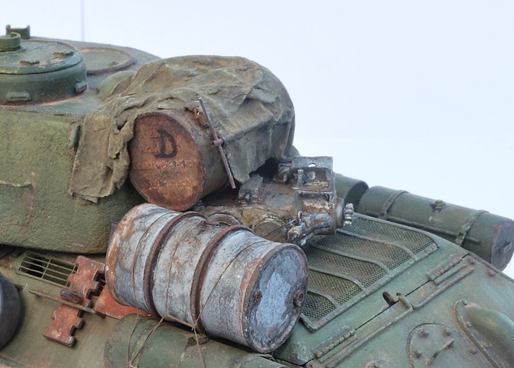 T-34_85 Tamiya_Maquette 6.JPG